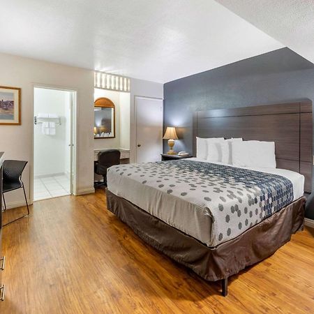 Econo Lodge On Historic Route 66 Barstow Dış mekan fotoğraf