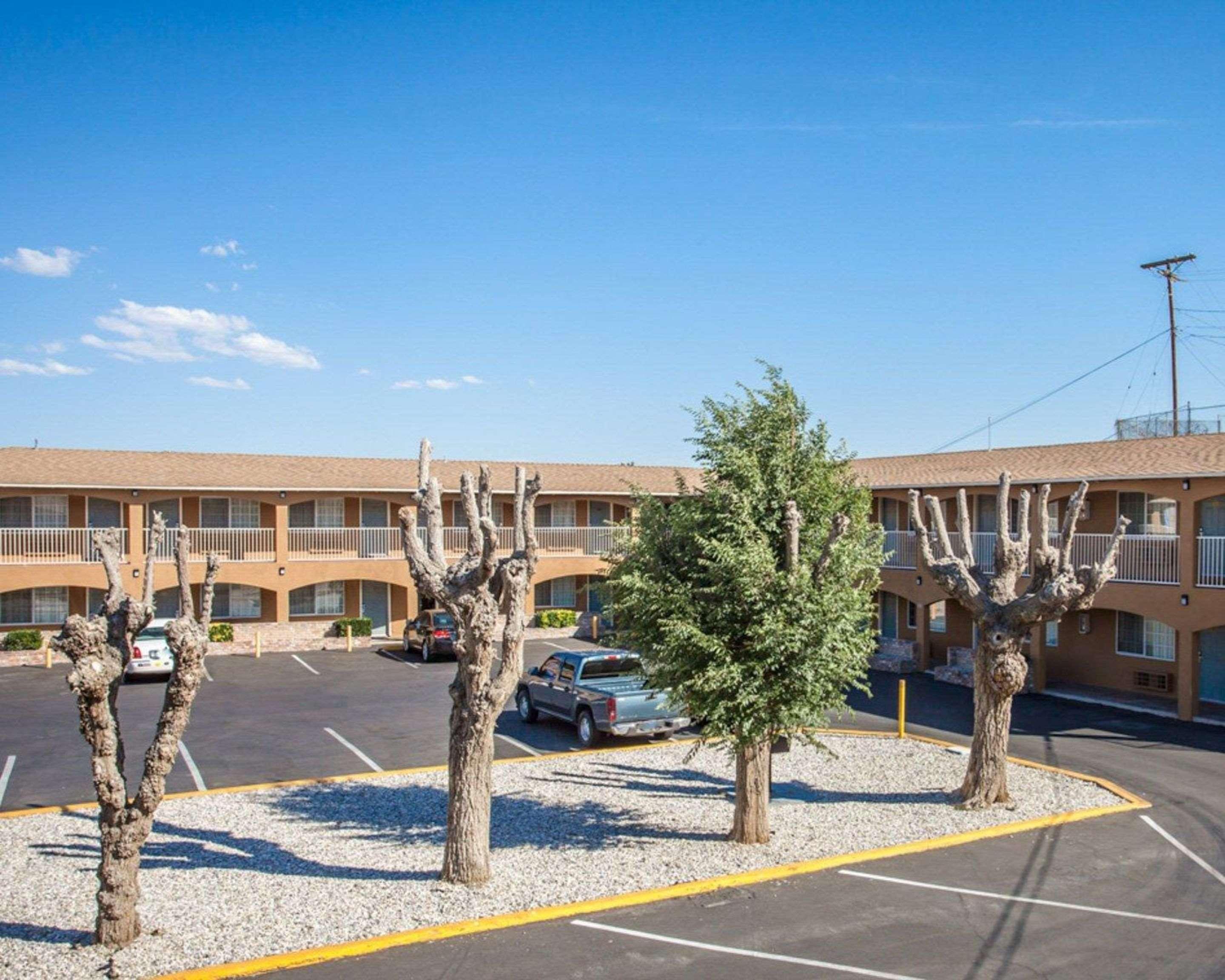 Econo Lodge On Historic Route 66 Barstow Dış mekan fotoğraf