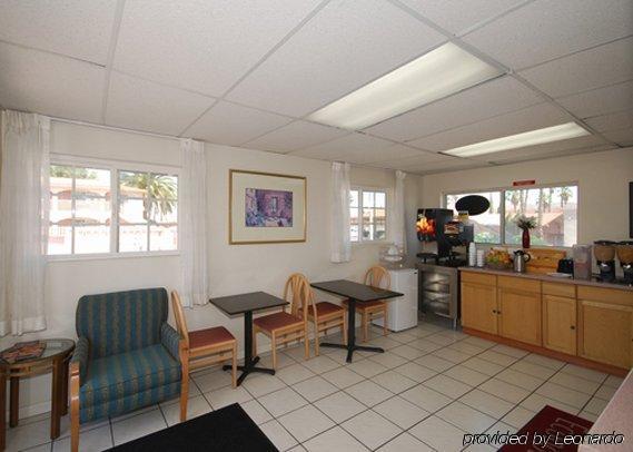 Econo Lodge On Historic Route 66 Barstow Restoran fotoğraf