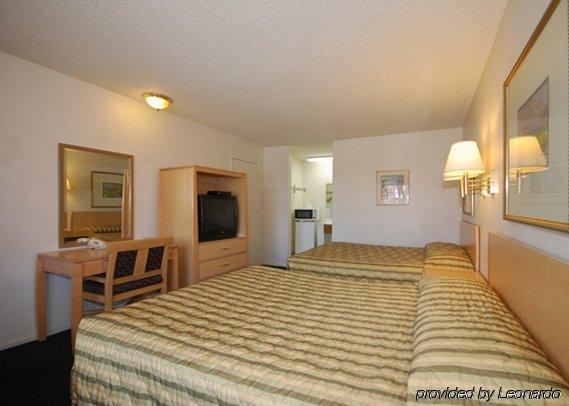 Econo Lodge On Historic Route 66 Barstow Oda fotoğraf